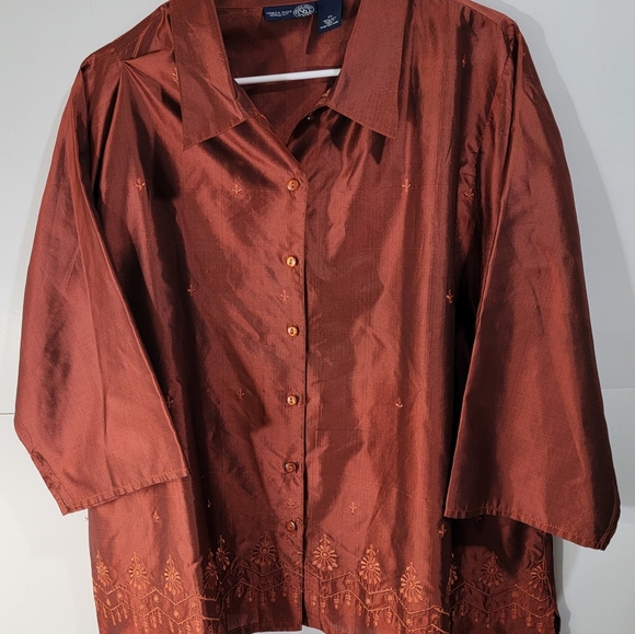 100% Silk Shirt - Picture 9 of 9